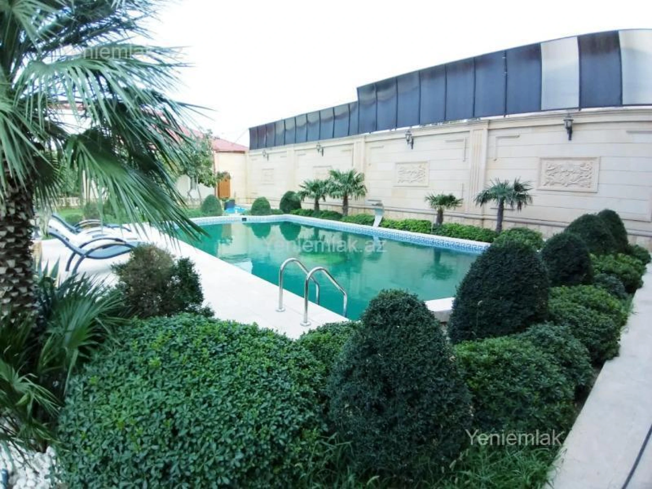 Satılır 5 otaqlı həyət evi 500 m²