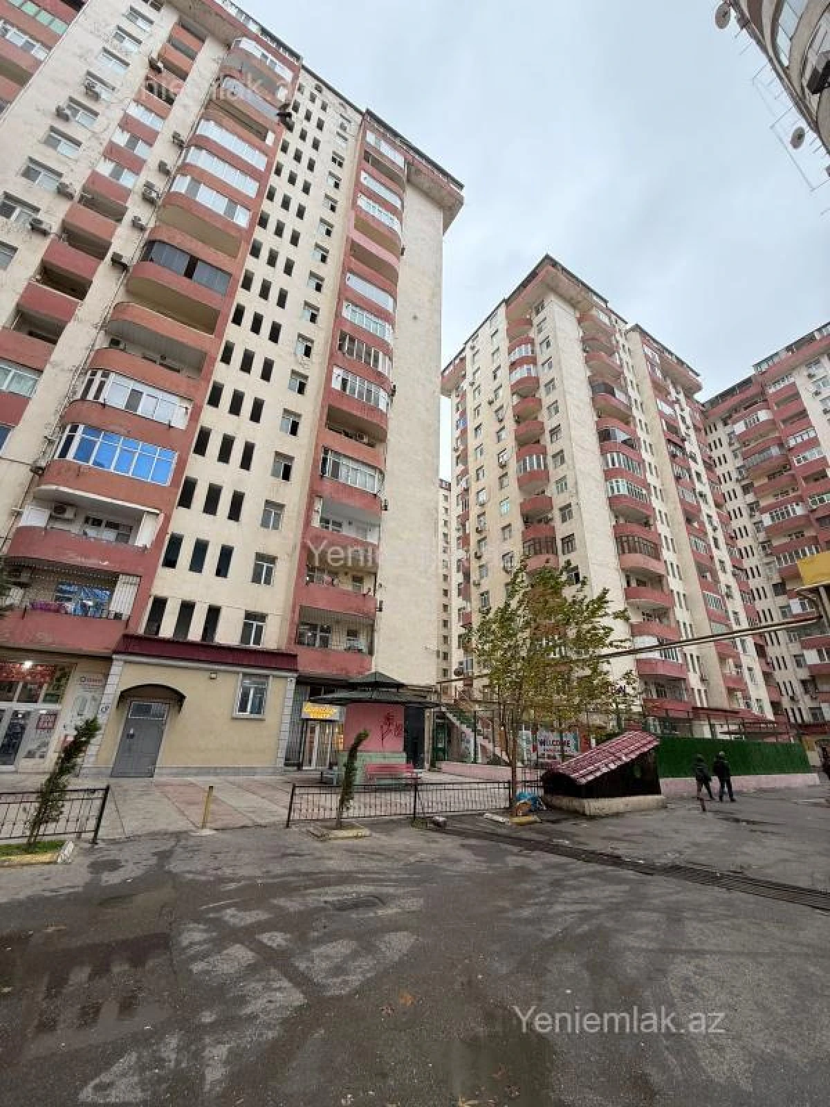 Satılır 3 otaqlı yeni tikili 105 m²
