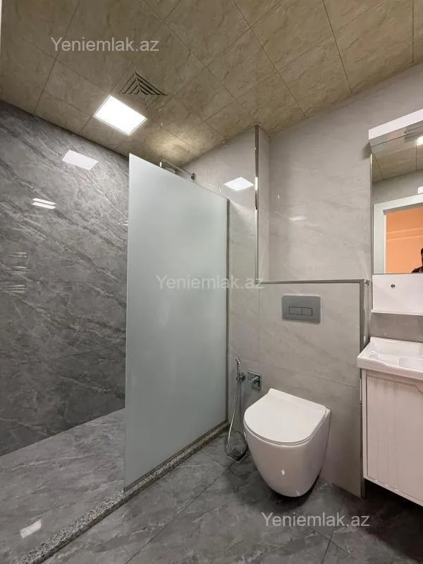 Satılır 3 otaqlı yeni tikili 105 m²