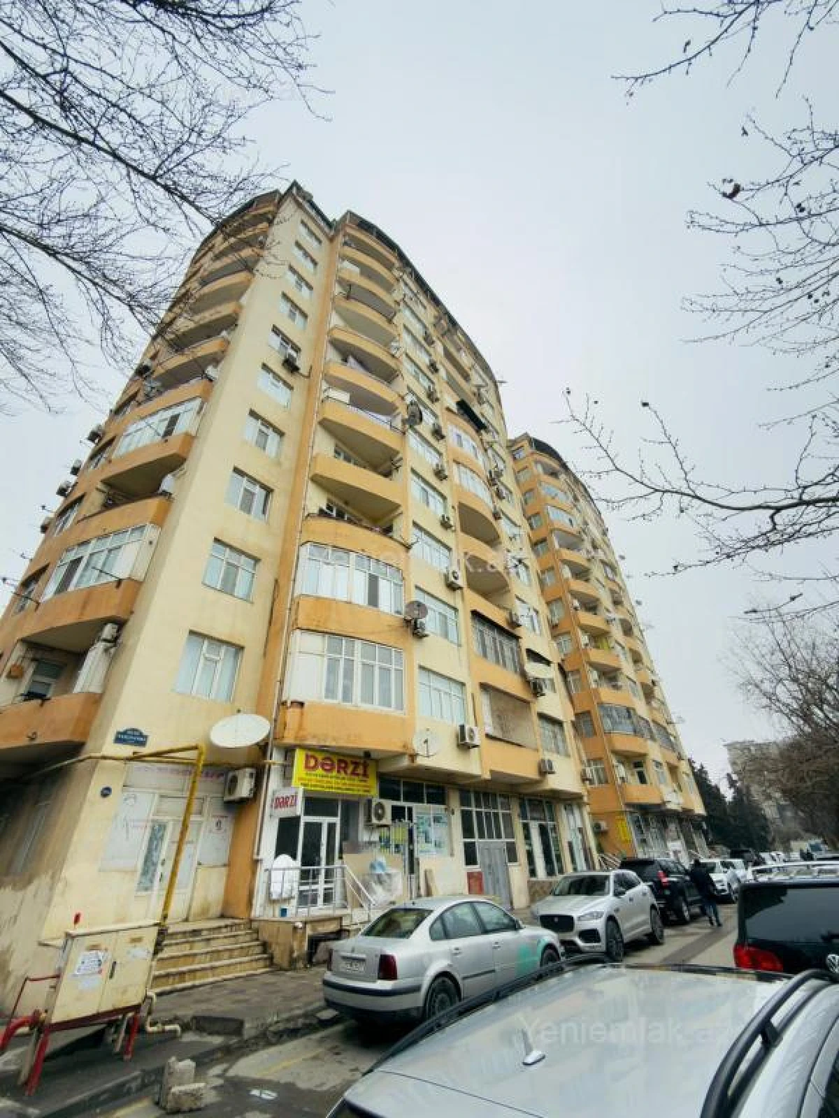 Satılır 3 otaqlı yeni tikili 118 m²