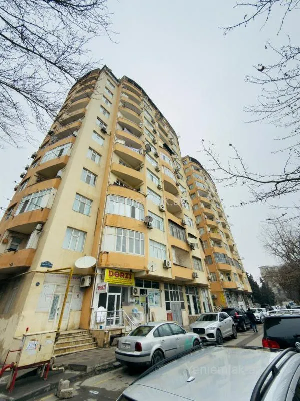 Satılır 3 otaqlı yeni tikili 118 m²
