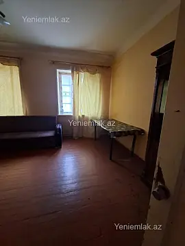 Satılır 2 otaqlı köhnə tikili 45 m²