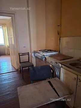 Satılır 2 otaqlı köhnə tikili 45 m²