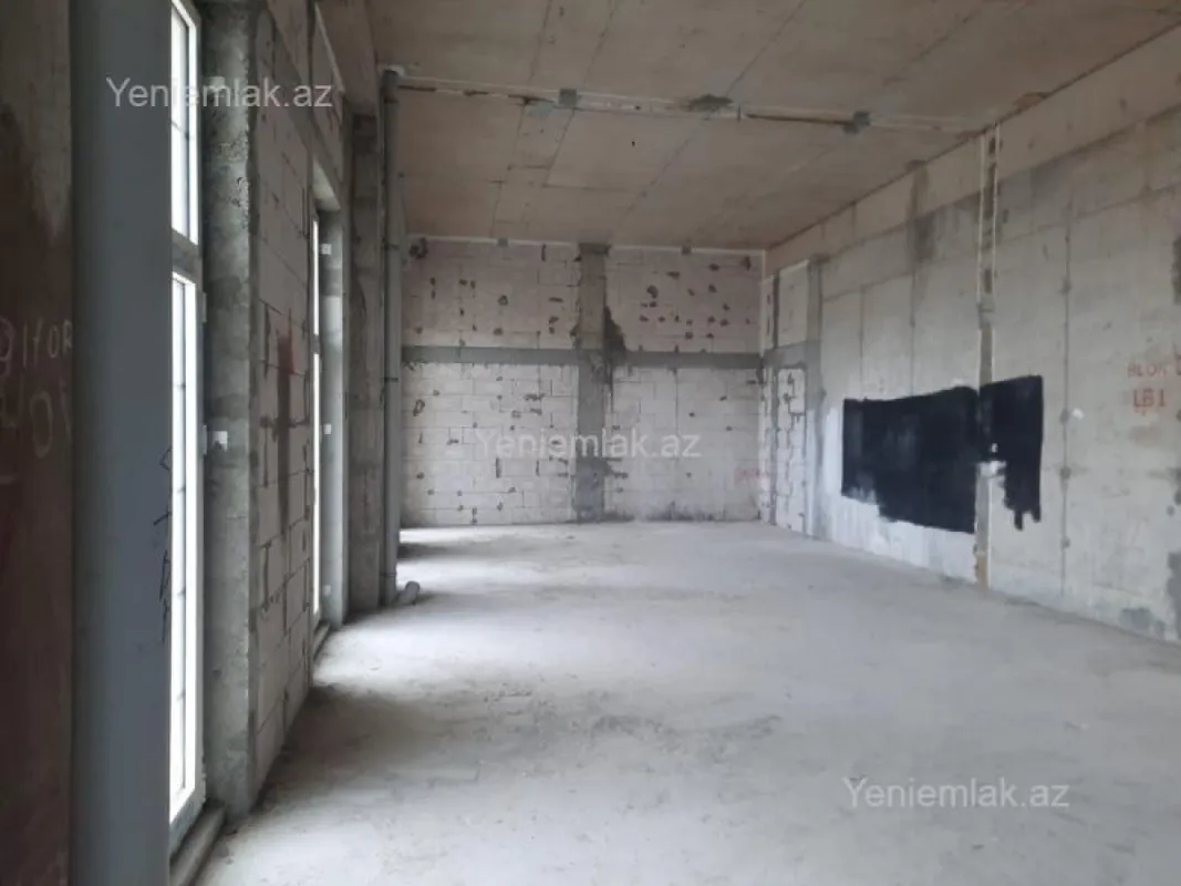 Satılır 4 otaqlı yeni tikili 145 m²