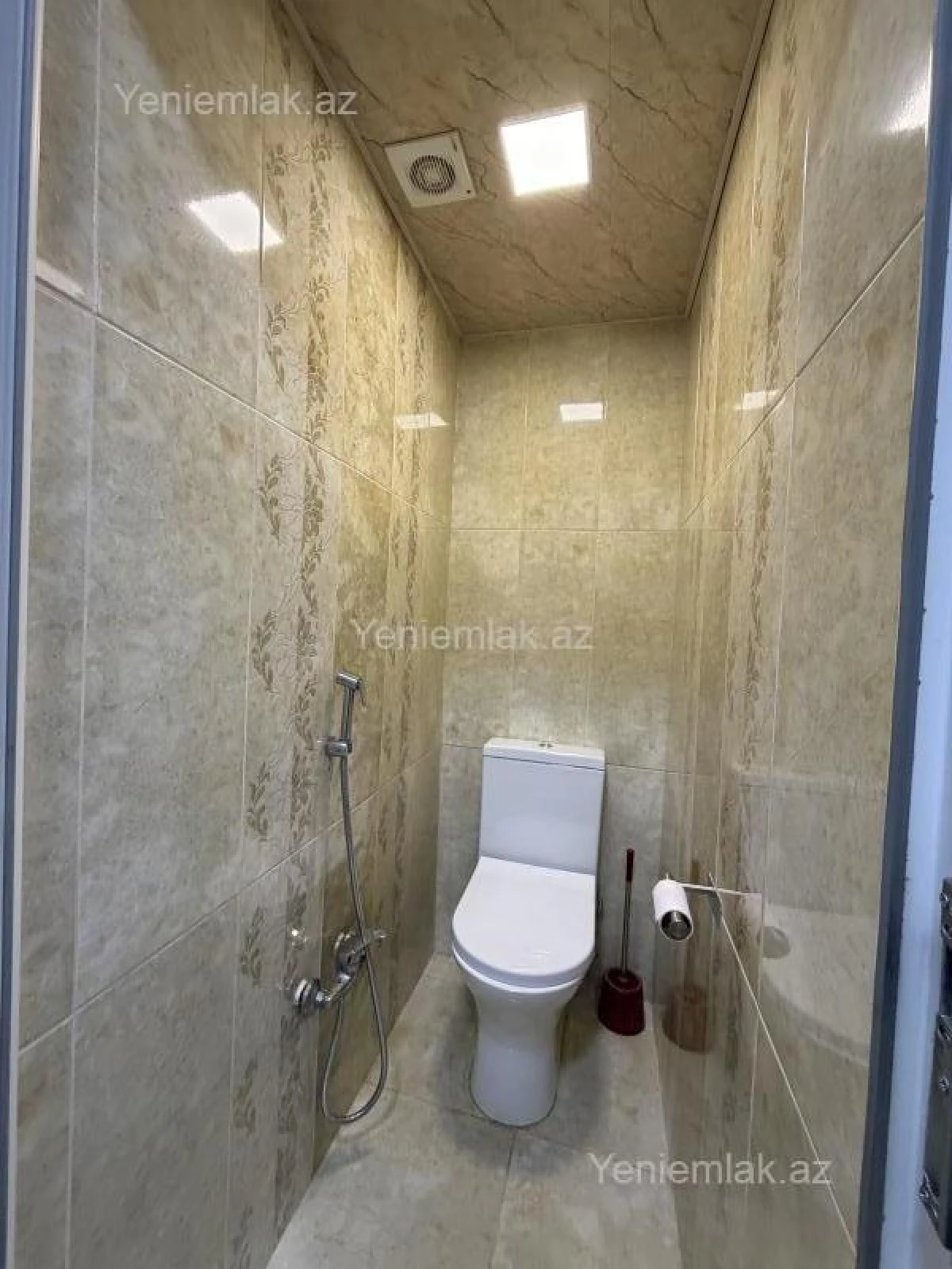 Satılır 3 otaqlı köhnə tikili 90 m²