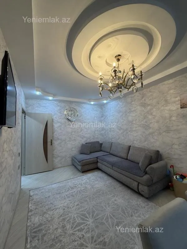 Satılır 3 otaqlı köhnə tikili 90 m²