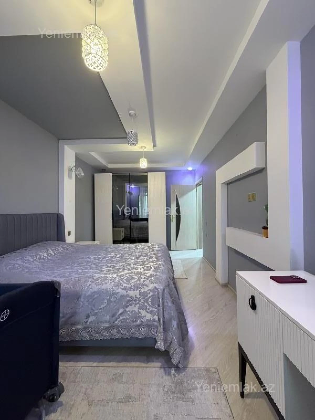 Satılır 3 otaqlı köhnə tikili 90 m²