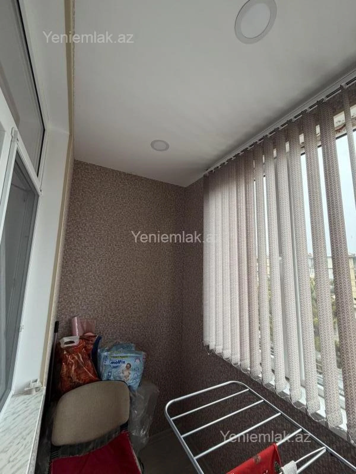 Satılır 3 otaqlı köhnə tikili 90 m²