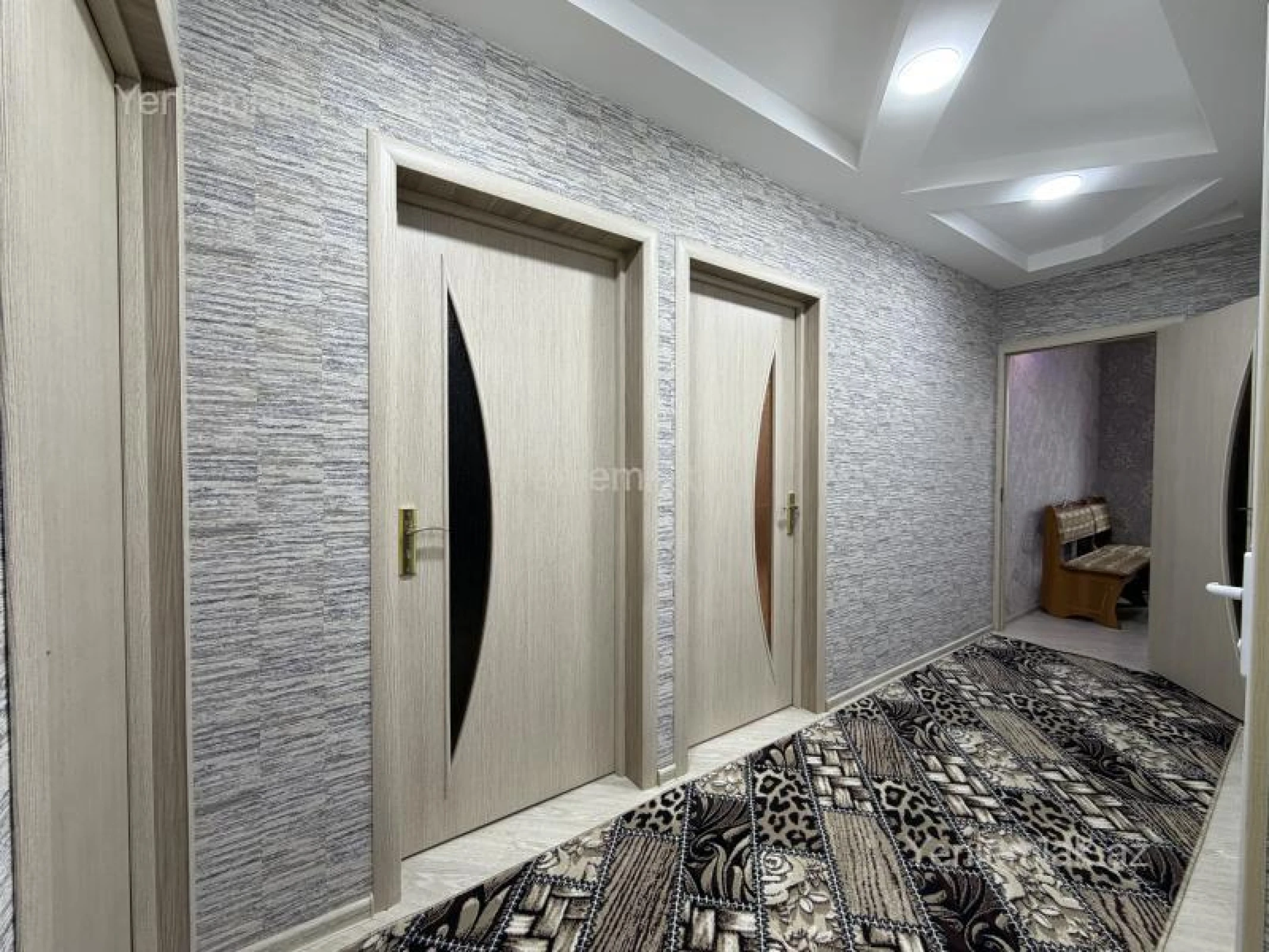 Satılır 3 otaqlı köhnə tikili 90 m²