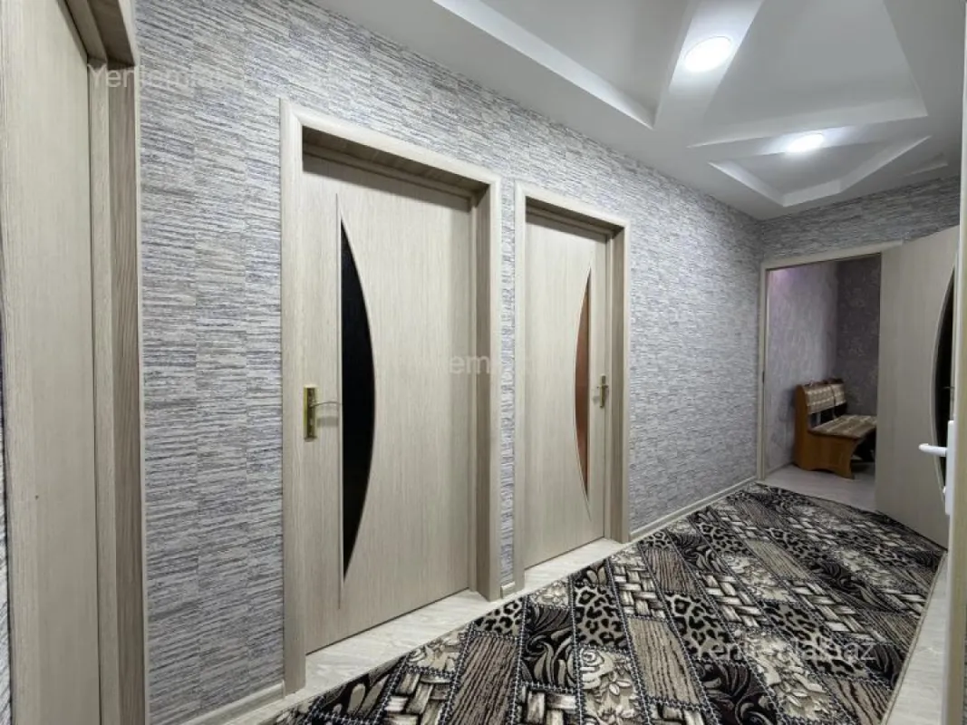 Satılır 3 otaqlı köhnə tikili 90 m²