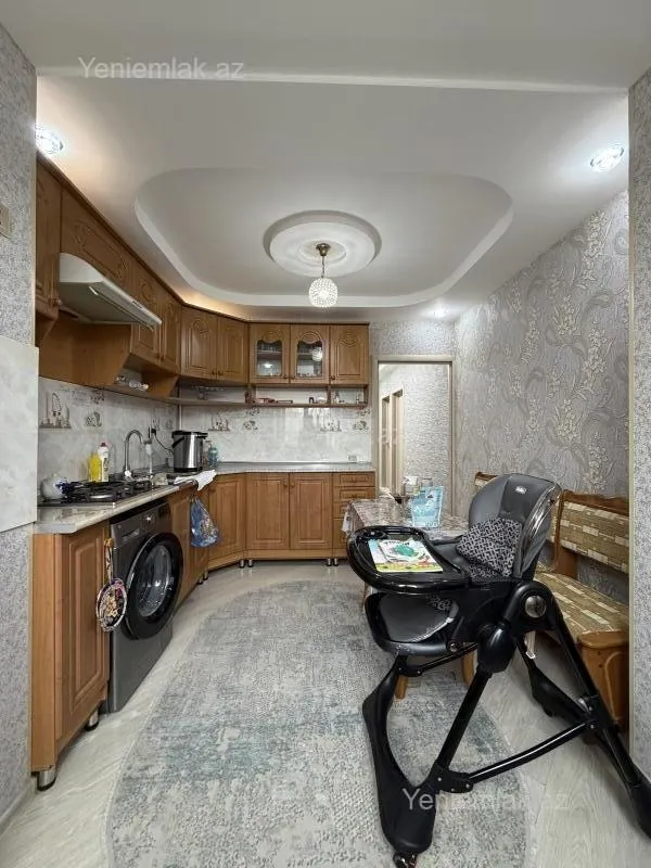 Satılır 3 otaqlı köhnə tikili 90 m²