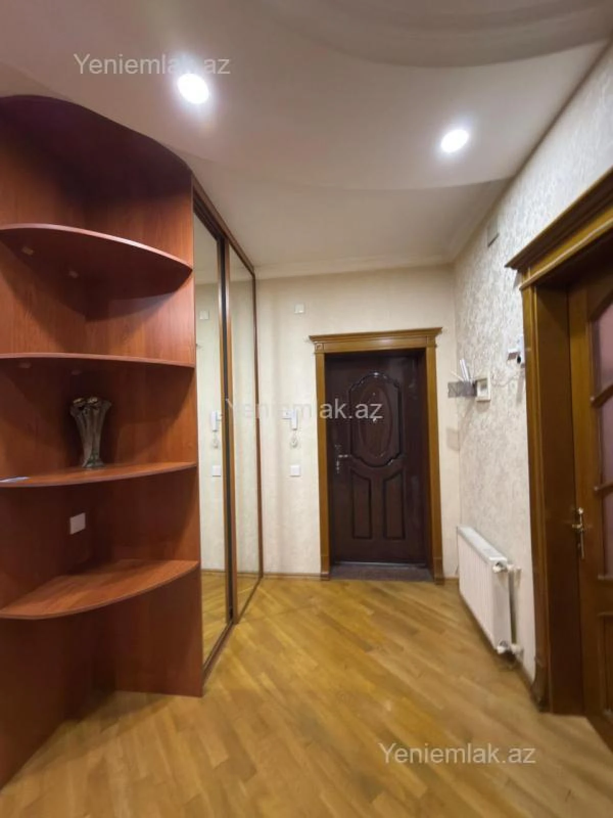 Satılır 3 otaqlı yeni tikili 148 m²