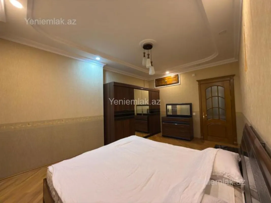 Satılır 3 otaqlı yeni tikili 148 m²