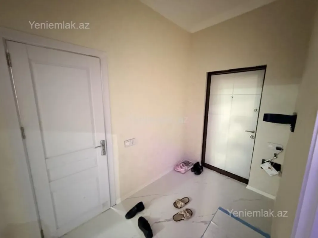 Satılır 2 otaqlı yeni tikili 76 m²