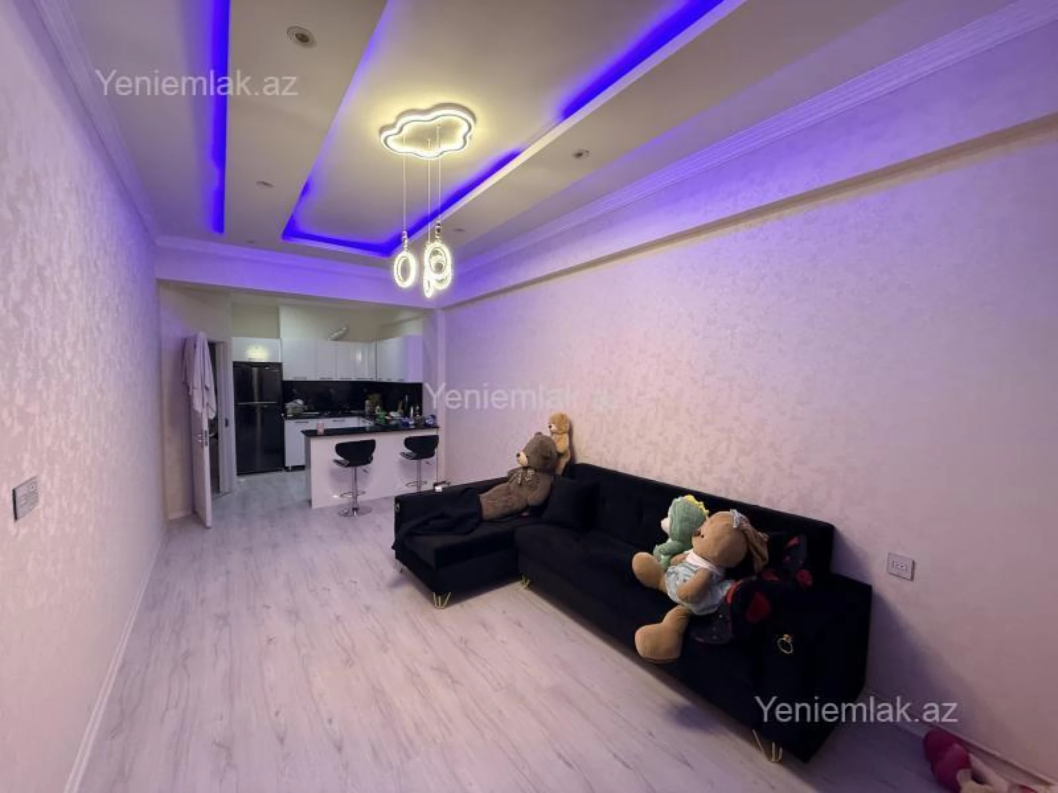 Satılır 2 otaqlı yeni tikili 76 m²