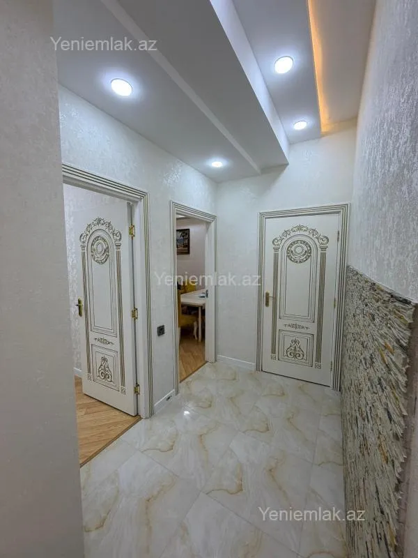 Satılır 2 otaqlı yeni tikili 64 m²