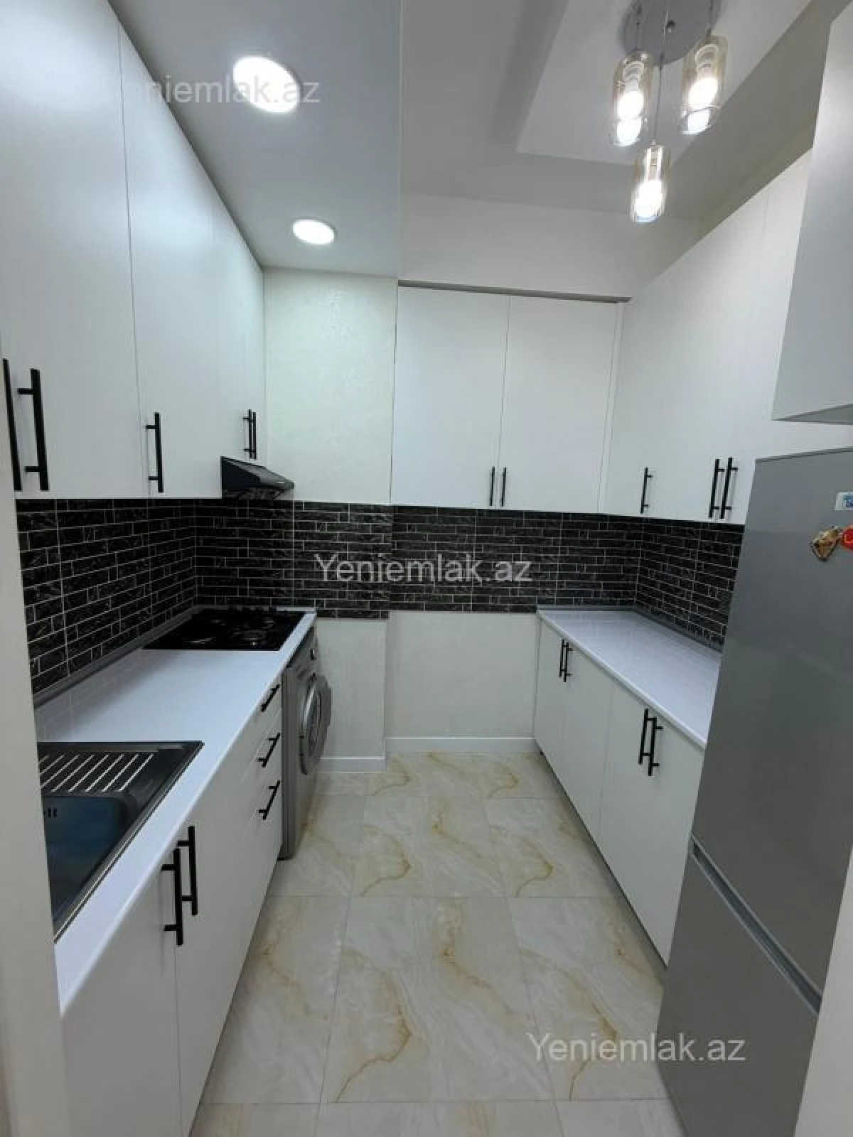 Satılır 2 otaqlı yeni tikili 64 m²