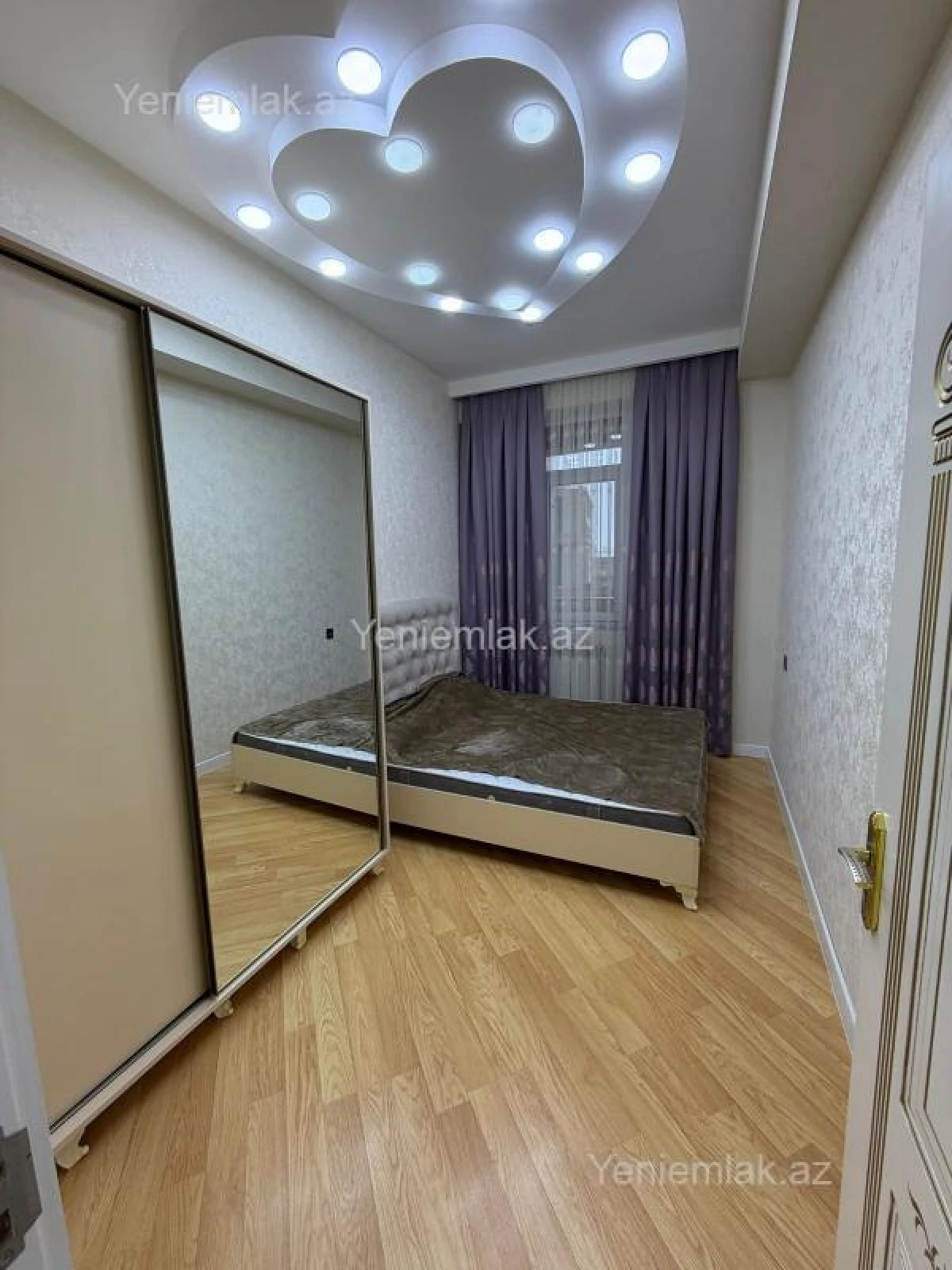 Satılır 2 otaqlı yeni tikili 64 m²