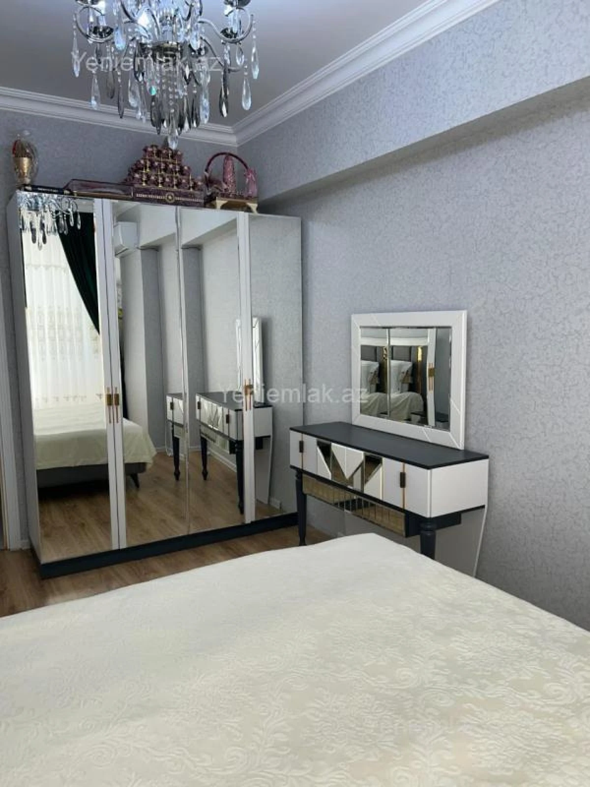 Satılır 2 otaqlı yeni tikili 78.5 m²