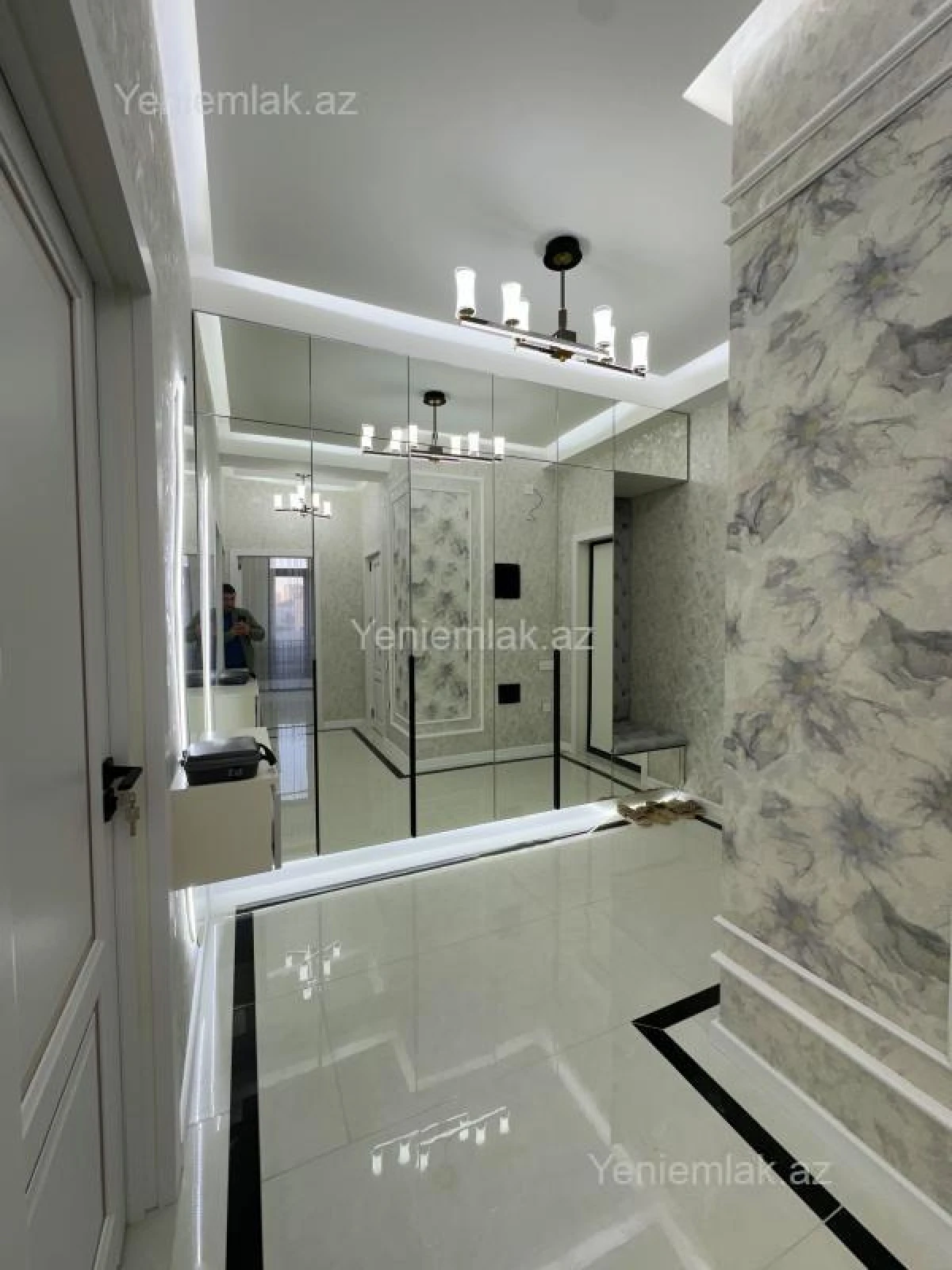 Satılır 3 otaqlı yeni tikili 87 m²