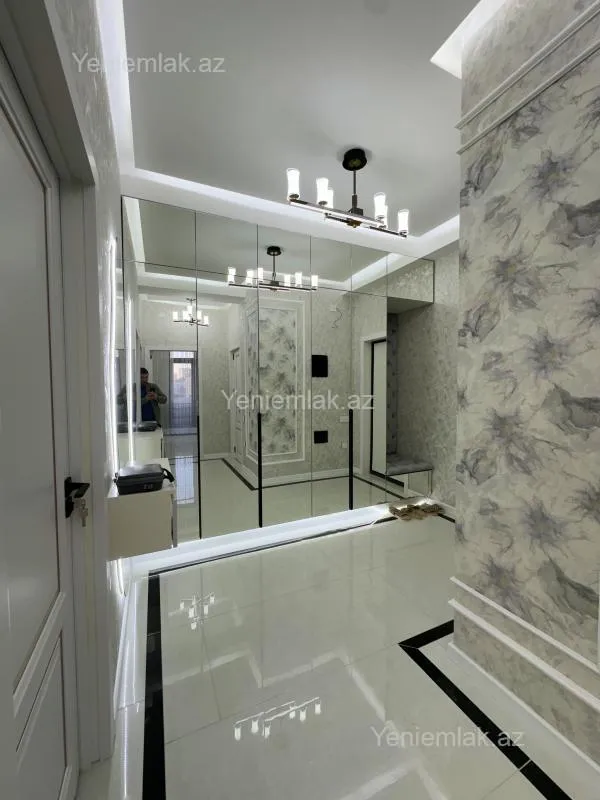 Satılır 3 otaqlı yeni tikili 87 m²