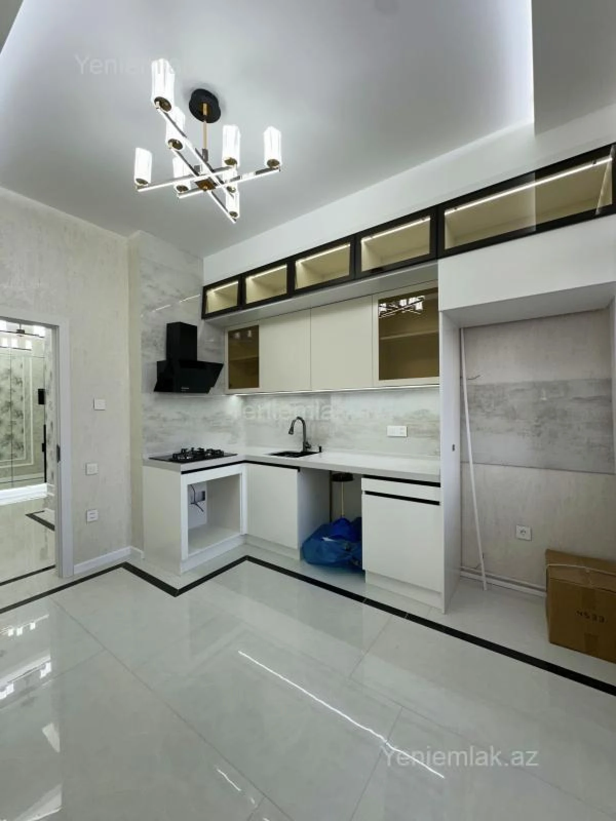 Satılır 3 otaqlı yeni tikili 87 m²