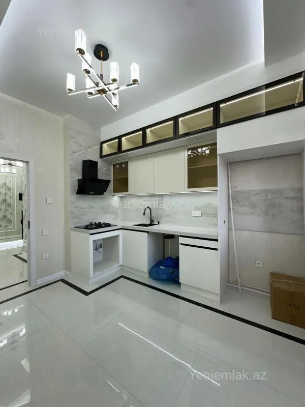 Satılır 3 otaqlı yeni tikili 87 m²