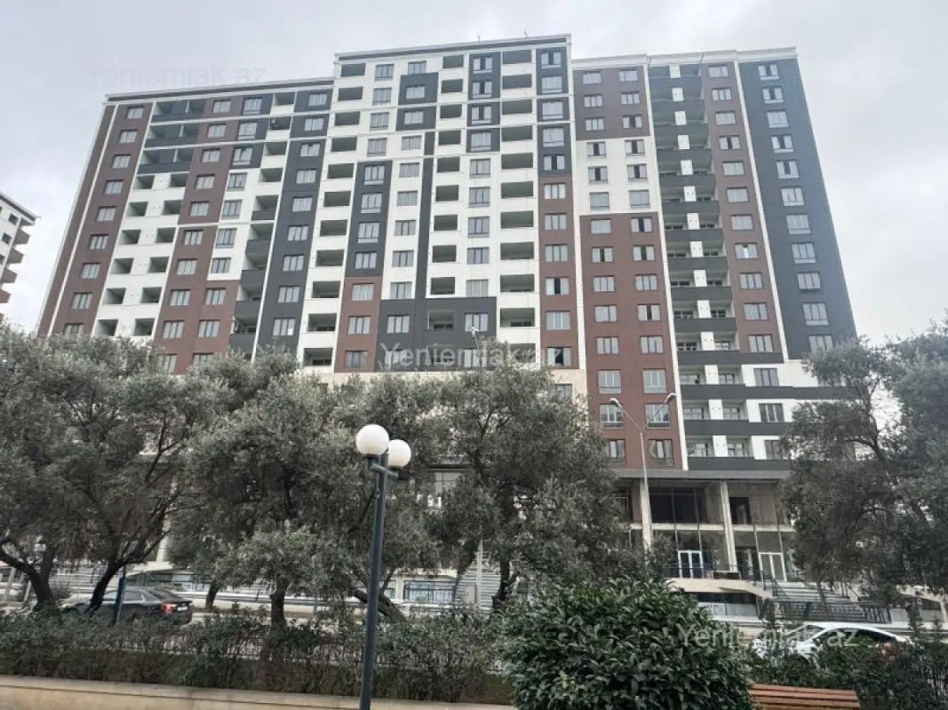 Satılır 3 otaqlı yeni tikili 120 m²