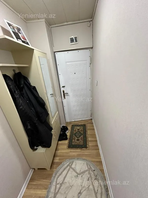 Satılır 2 otaqlı köhnə tikili 43 m²