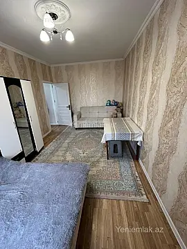 Satılır 2 otaqlı köhnə tikili 43 m²