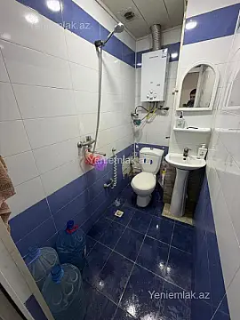 Satılır 2 otaqlı köhnə tikili 43 m²