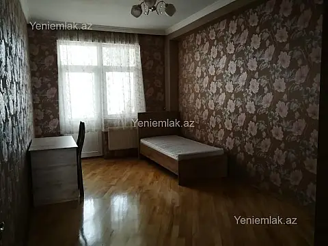 Satılır 4 otaqlı yeni tikili 175 m²