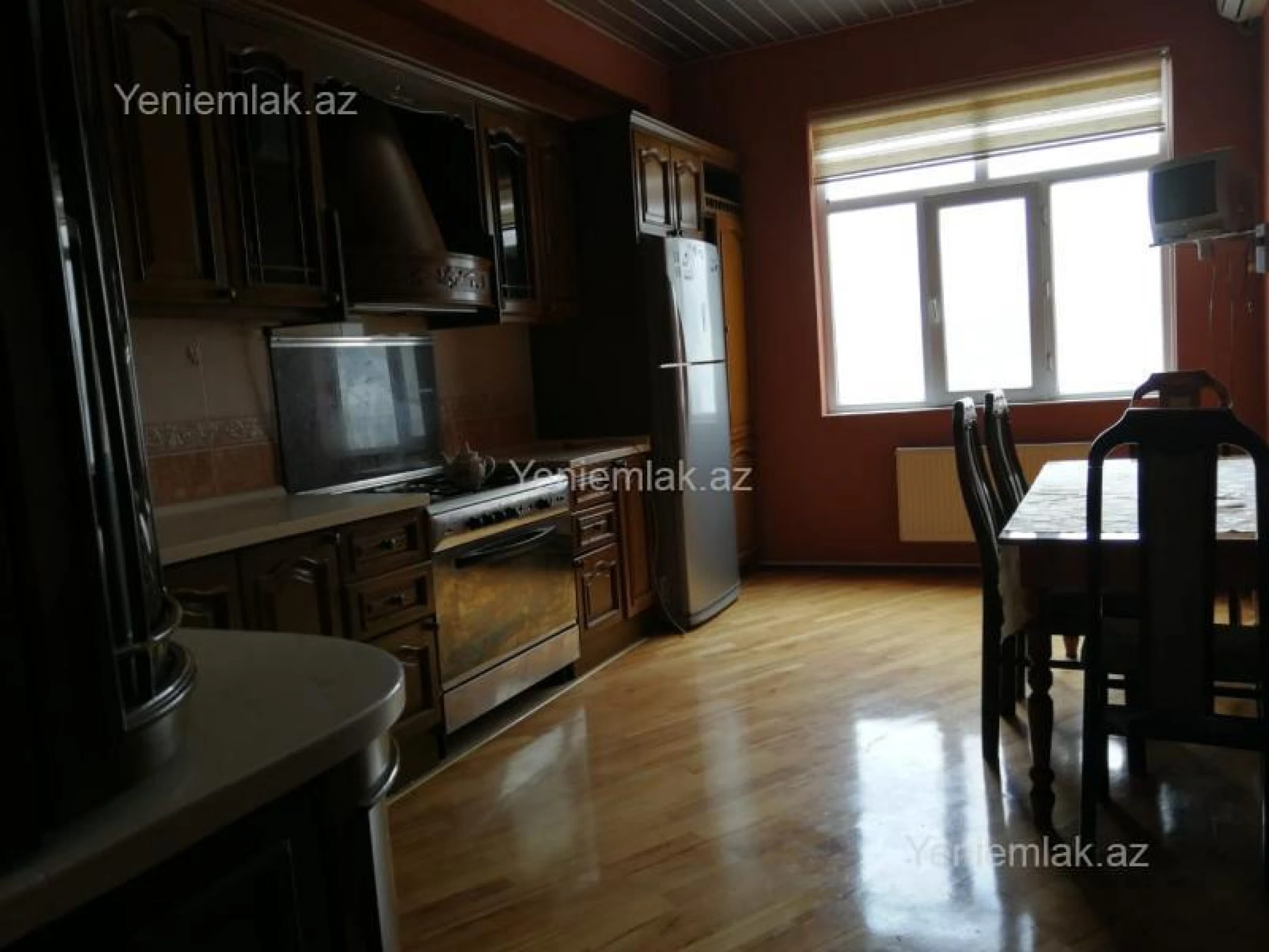 Satılır 4 otaqlı yeni tikili 175 m²