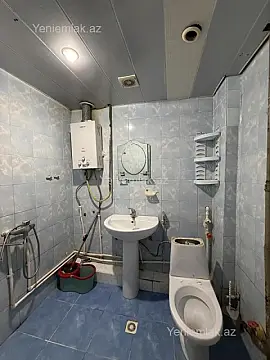 Satılır 1 otaqlı köhnə tikili 42 m²