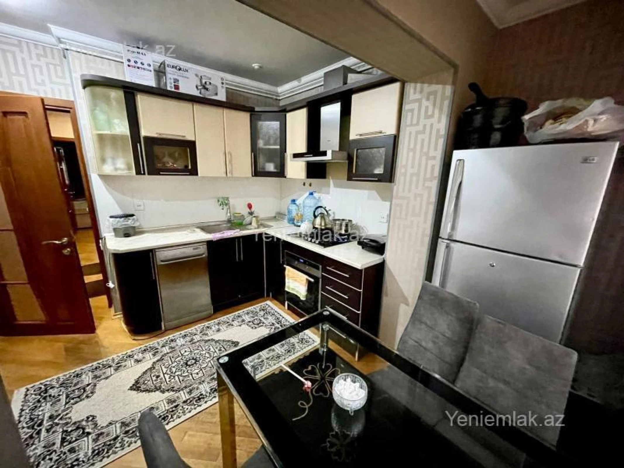 Satılır 3 otaqlı köhnə tikili 90 m²