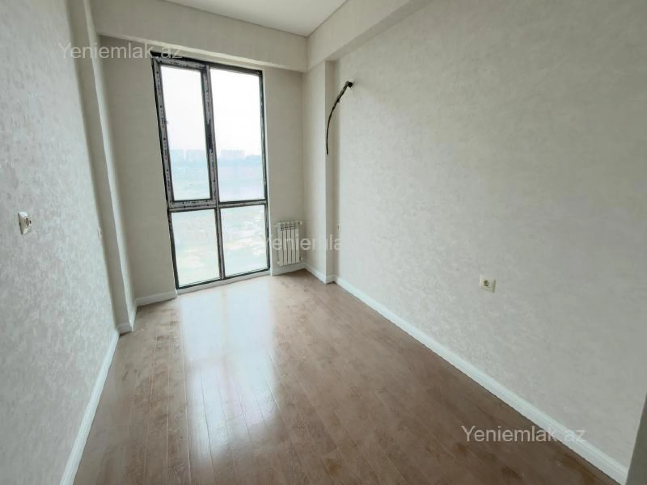 Satılır 3 otaqlı yeni tikili 73 m²