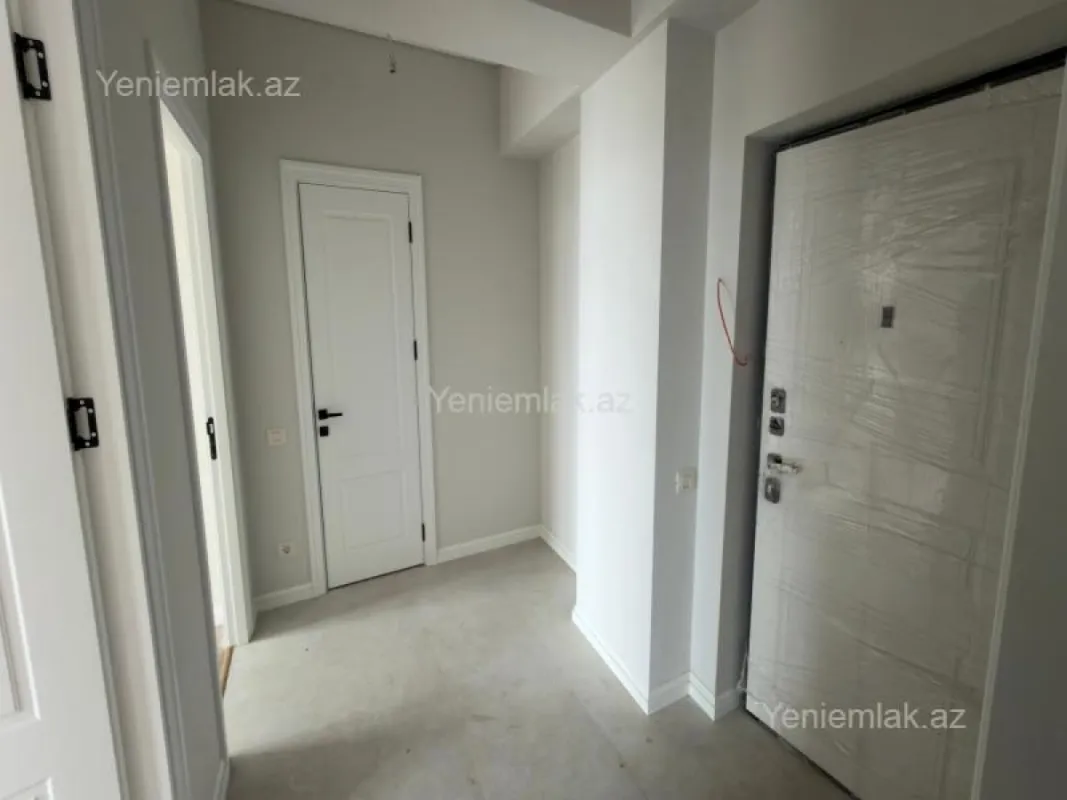 Satılır 3 otaqlı yeni tikili 73 m²