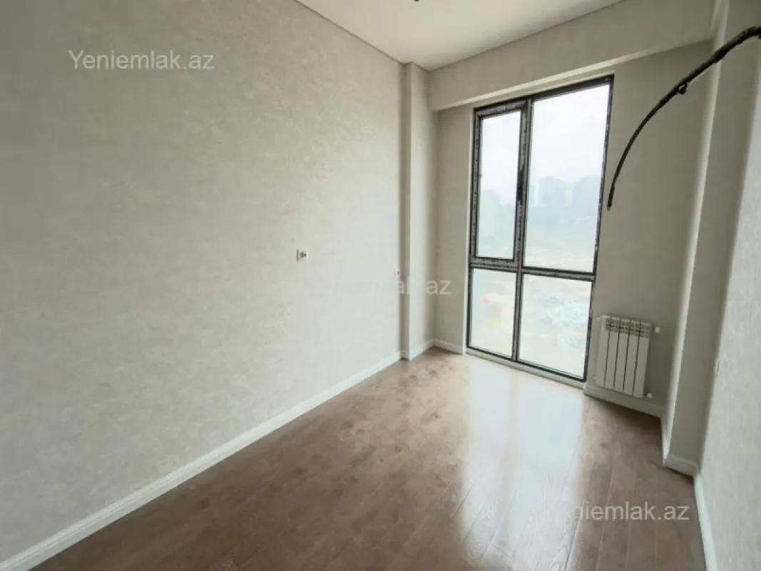 Satılır 3 otaqlı yeni tikili 73 m²