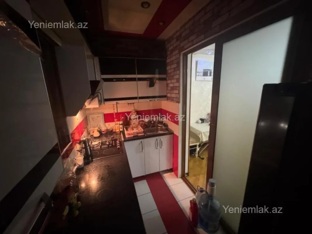 Satılır 2 otaqlı köhnə tikili 45 m²