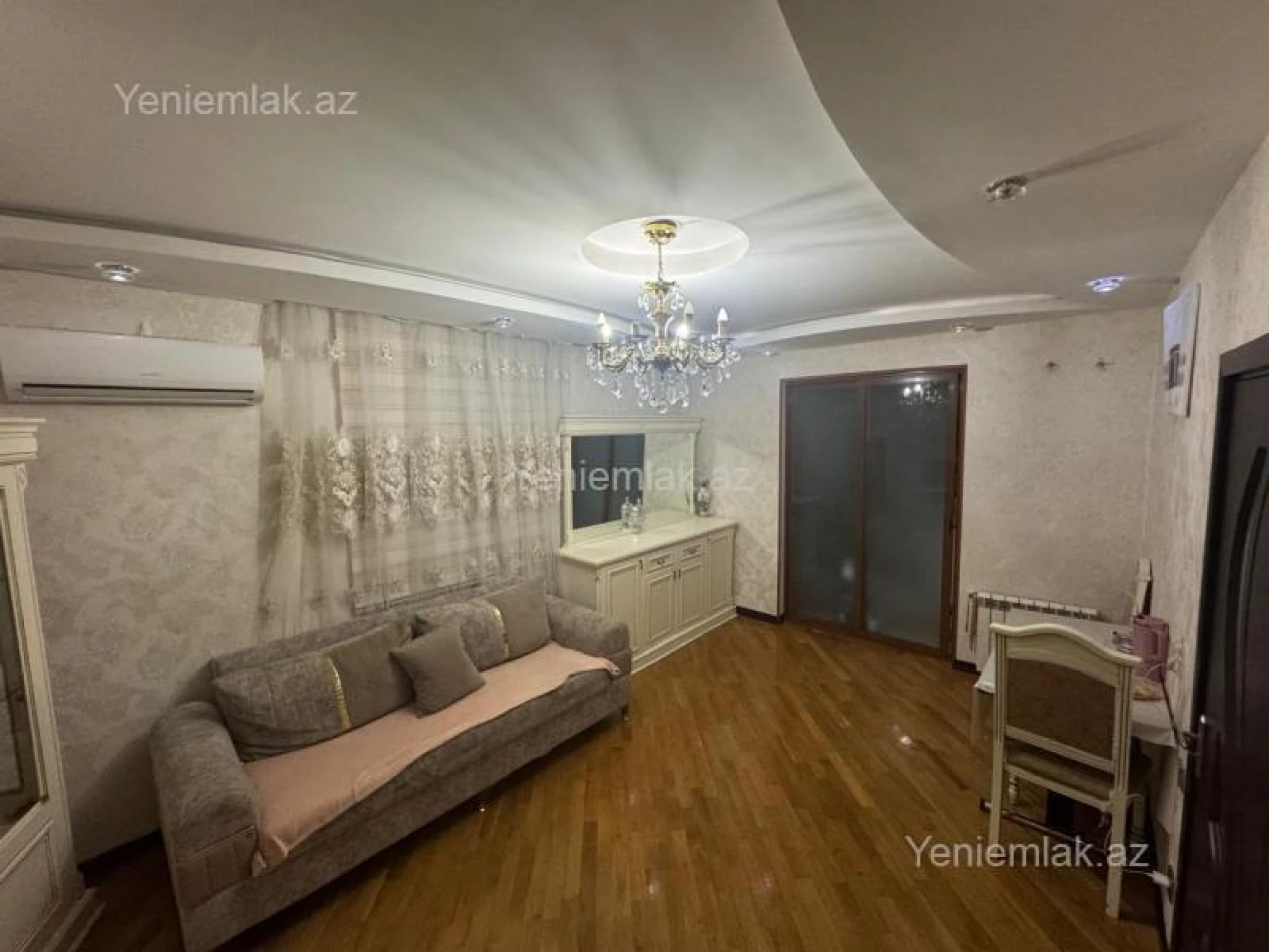 Satılır 2 otaqlı köhnə tikili 45 m²