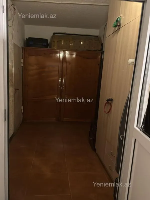 Satılır 2 otaqlı köhnə tikili 45 m²