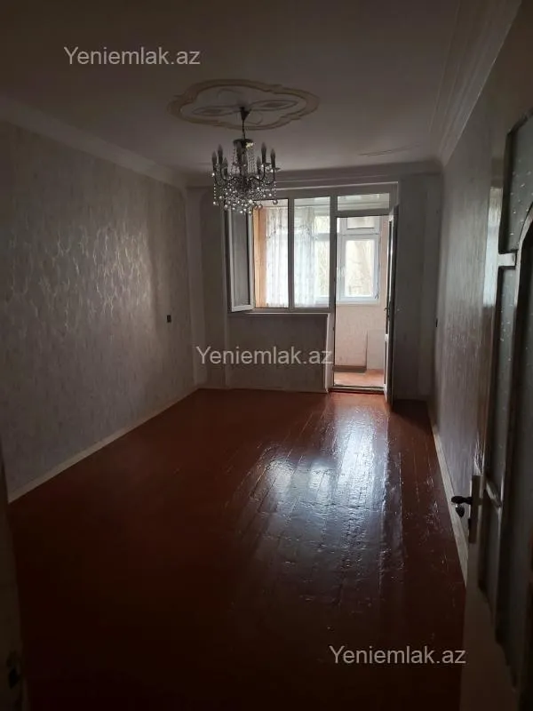 Satılır 2 otaqlı köhnə tikili 50 m²