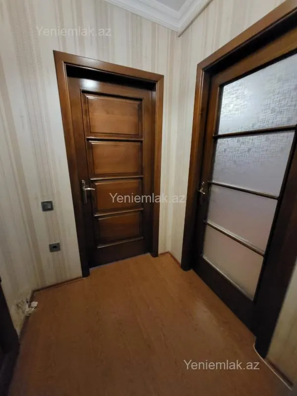 Satılır 1 otaqlı köhnə tikili 40 m²