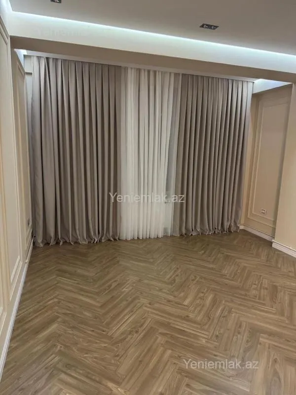 Satılır 2 otaqlı yeni tikili 80 m²