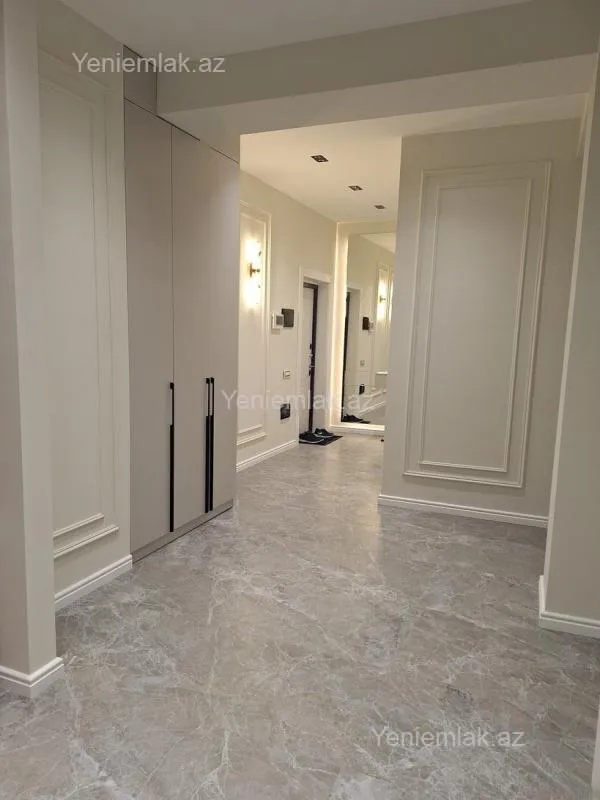 Satılır 2 otaqlı yeni tikili 80 m²