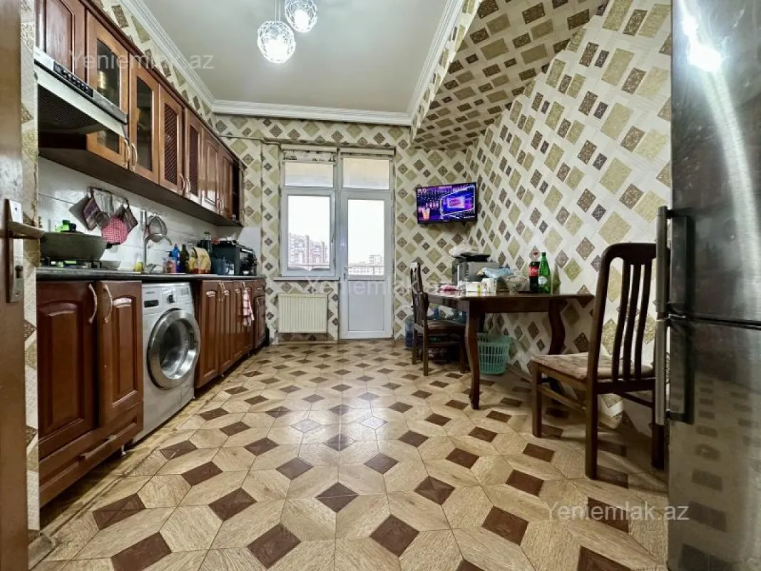 Satılır 2 otaqlı yeni tikili 90 m²