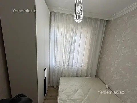Satılır 1 otaqlı köhnə tikili 35 m²