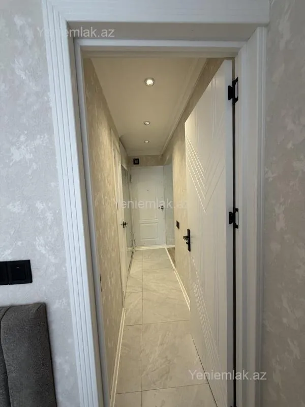 Satılır 1 otaqlı köhnə tikili 35 m²