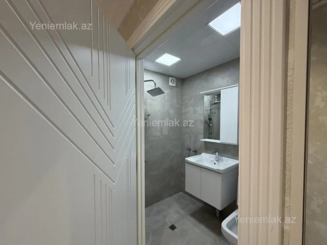 Satılır 1 otaqlı köhnə tikili 35 m²