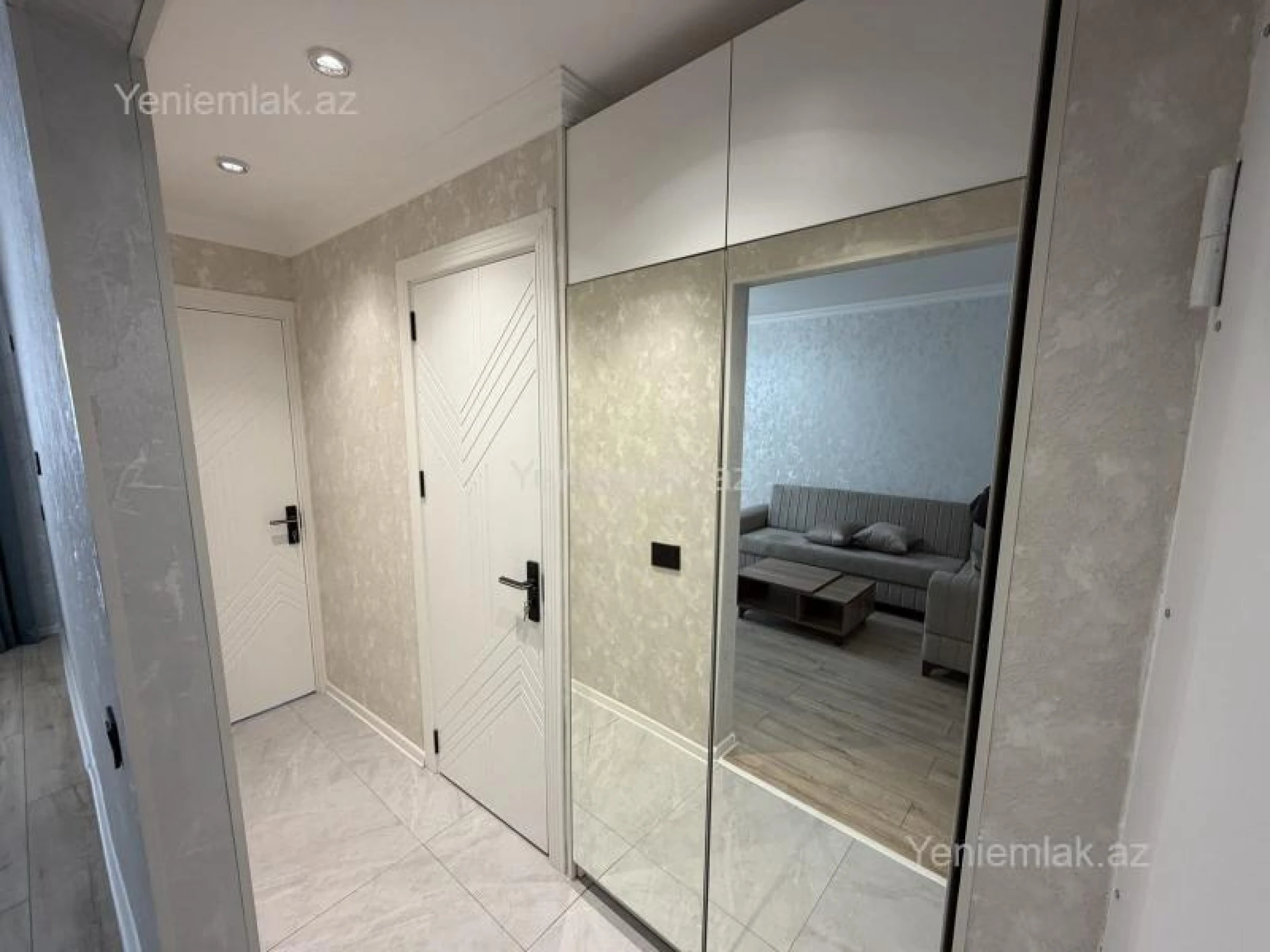 Satılır 1 otaqlı köhnə tikili 35 m²